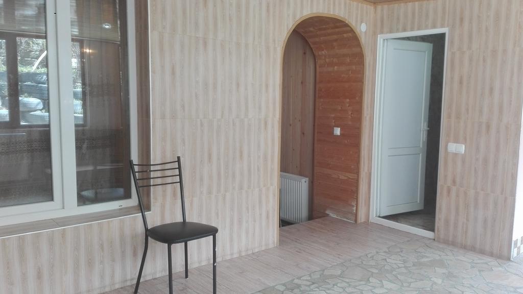 Guest House Sabauri Степанцмінда Екстер'єр фото
