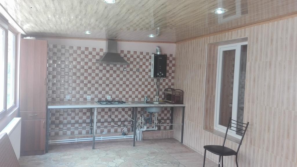 Guest House Sabauri Степанцмінда Екстер'єр фото